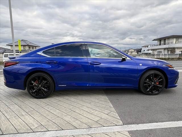 TOYOTA LEXUS ES300H 2021 Image 31