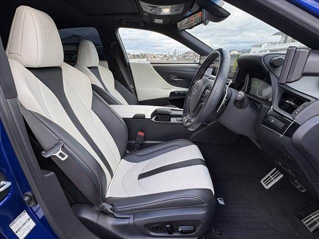 TOYOTA LEXUS ES300H 2021 Image 31