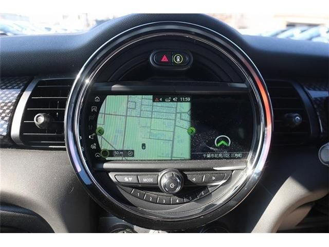 BMW MINI COOPER S 2018 Image 31