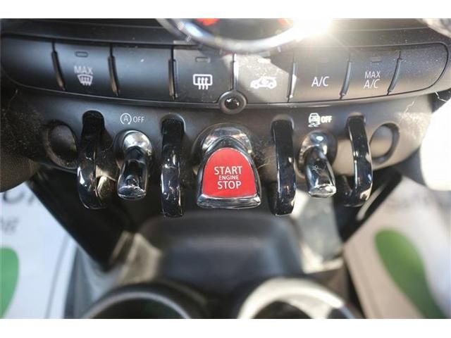 BMW MINI COOPER S 2018 Image 31