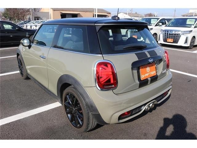 BMW MINI COOPER S 2018 Image 31