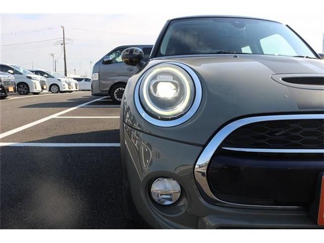 BMW MINI COOPER S 2018 Image 31