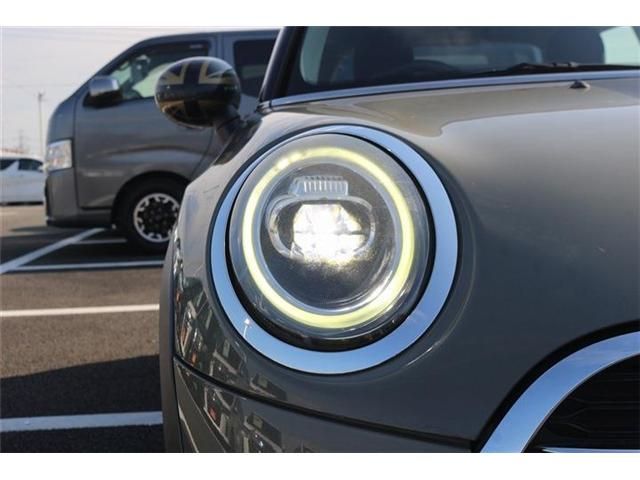 BMW MINI COOPER S 2018 Image 31