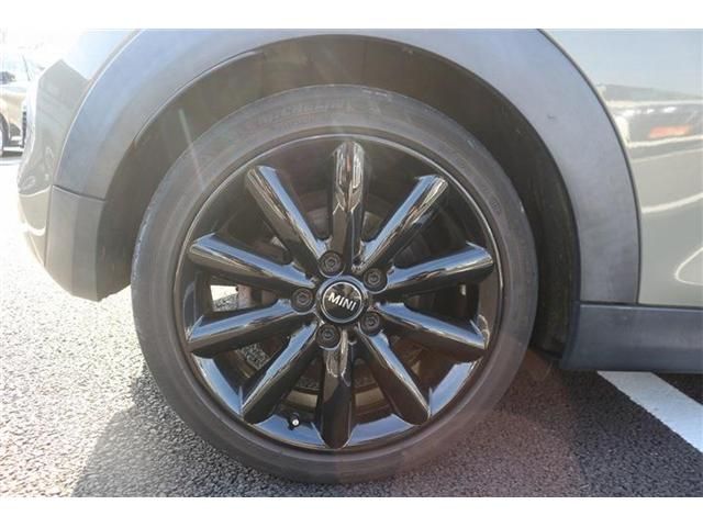 BMW MINI COOPER S 2018 Image 31