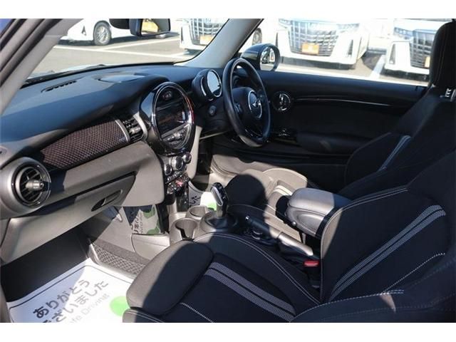 BMW MINI COOPER S 2018 Image 31