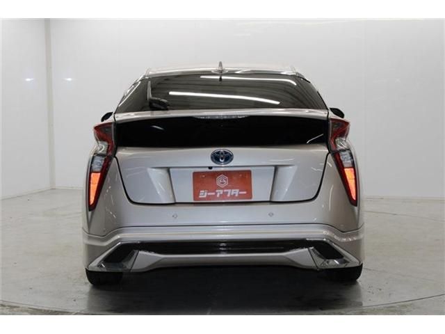 TOYOTA PRIUS 2016 Image 31