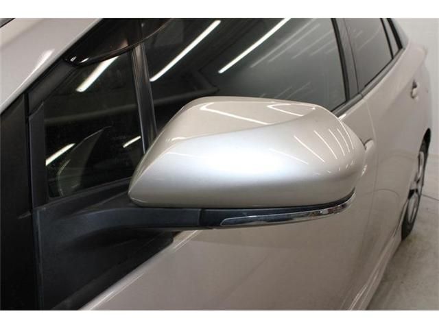 TOYOTA PRIUS 2016 Image 31