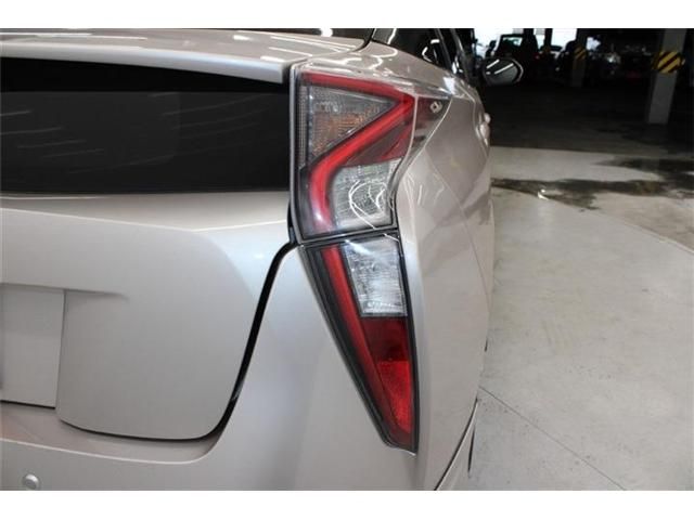 TOYOTA PRIUS 2016 Image 31
