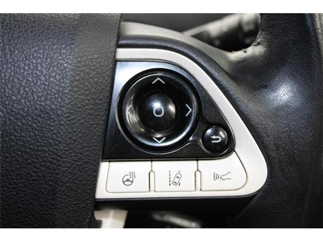 TOYOTA PRIUS PHV 2018 Image 31