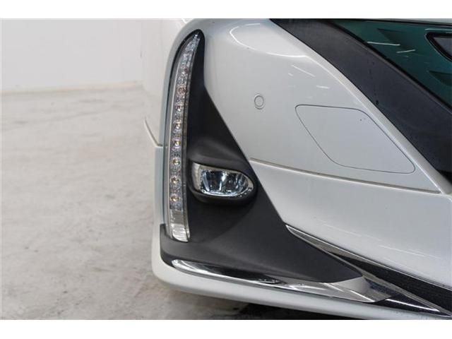 TOYOTA PRIUS PHV 2018 Image 31
