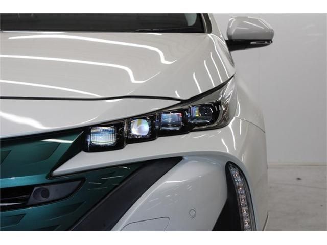 TOYOTA PRIUS PHV 2018 Image 31