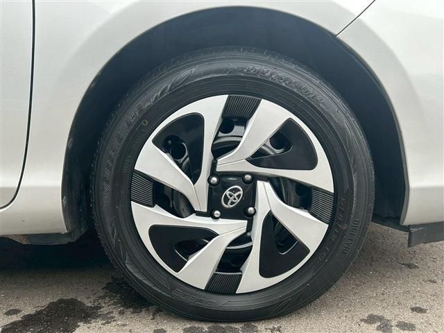 TOYOTA AQUA 2017 Image 31