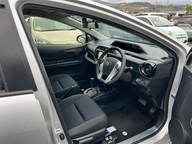 TOYOTA AQUA 2017 Image 31