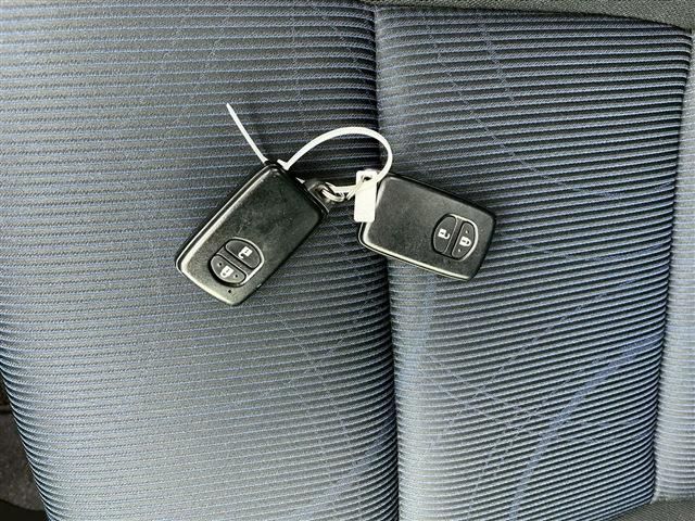 TOYOTA AQUA 2017 Image 31