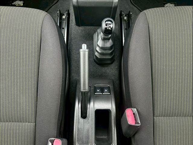 SUZUKI JIMNY 4WD 2019 Image 31