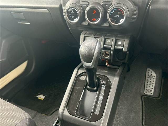 SUZUKI JIMNY 4WD 2019 Image 31