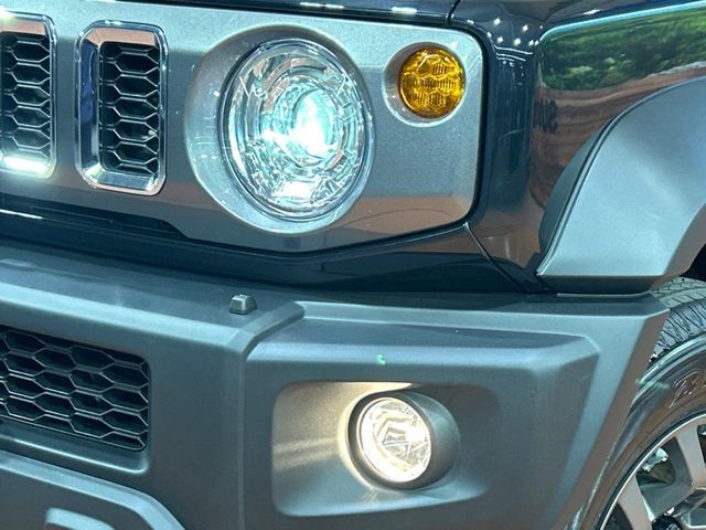 SUZUKI JIMNY NOMADE 2025 Image 31