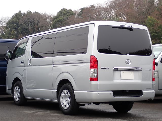 TOYOTA HIACE VAN 2WD 2021 Image 31