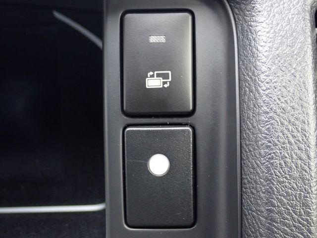 TOYOTA HIACE VAN 2WD 2021 Image 31