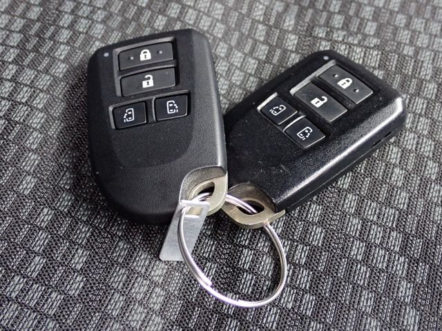 TOYOTA HIACE VAN 2WD 2021 Image 31