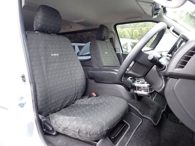 TOYOTA HIACE VAN 2WD 2021 Image 31