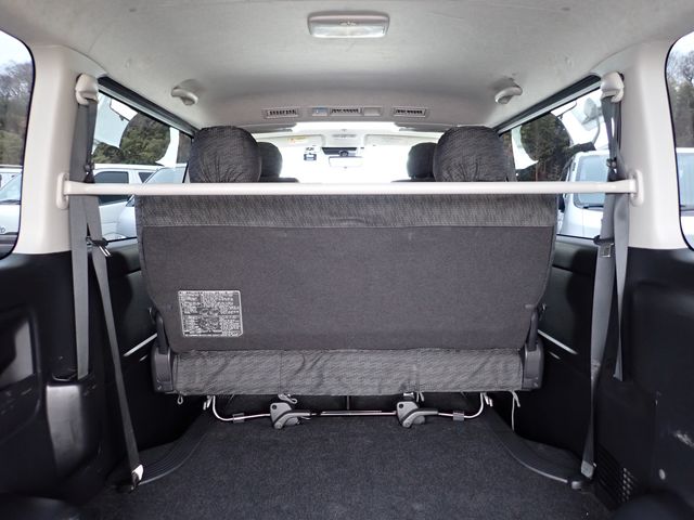 TOYOTA HIACE VAN 2WD 2021 Image 31