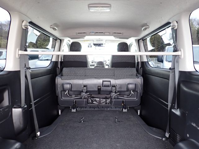 TOYOTA HIACE VAN 2WD 2021 Image 31