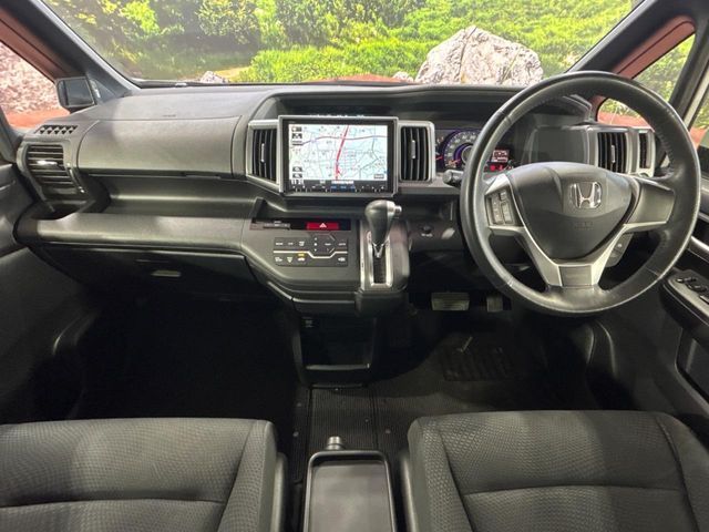 HONDA STEPWAGON SPADA 2013 Image 31