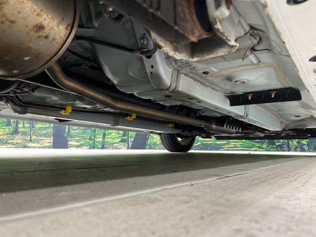 DAIHATSU MOVE CANBUS 4WD 2019 Image 31