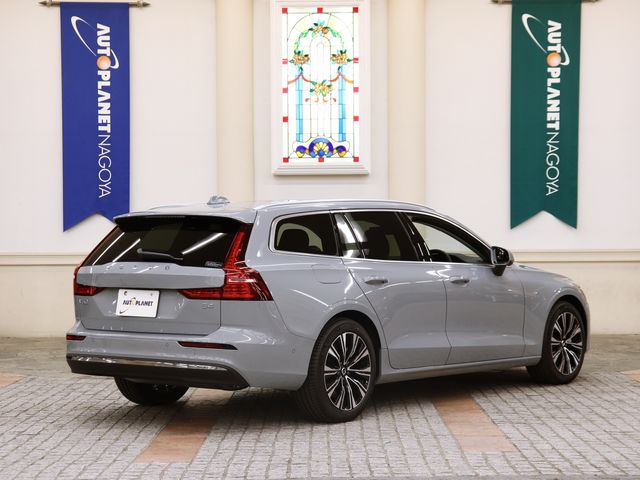 VOLVO V60 2025 Image 31