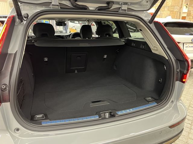 VOLVO V60 2025 Image 31