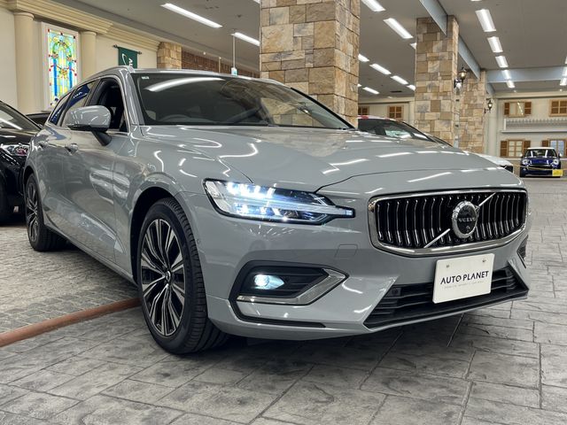 VOLVO V60 2025 Image 31