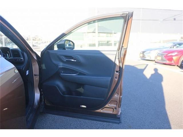 TOYOTA CROWN CROSSOVER 2022 Image 31