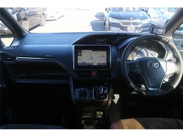 TOYOTA ESQUIRE HYBRID 2017 Image 31