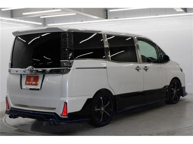 TOYOTA VOXY 2018 Image 31