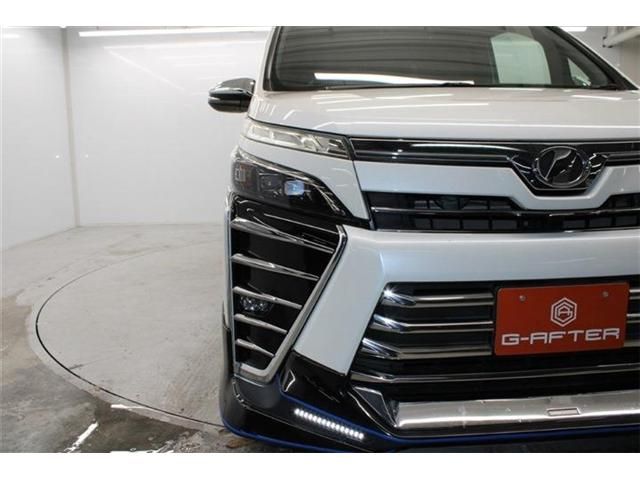 TOYOTA VOXY 2018 Image 31