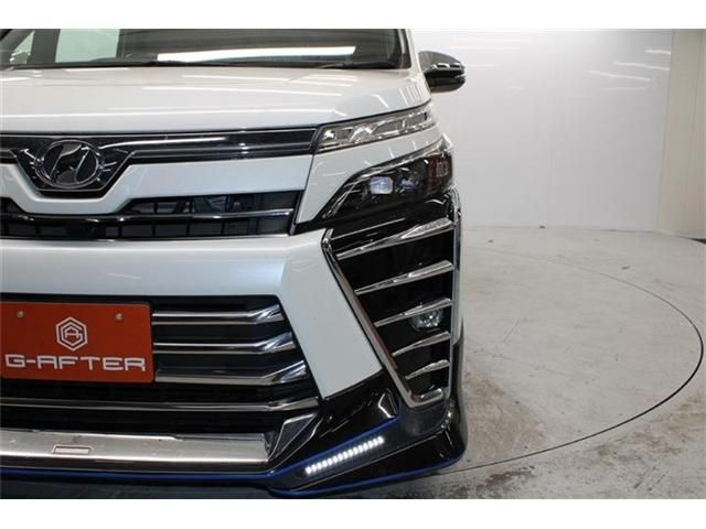 TOYOTA VOXY 2018 Image 31