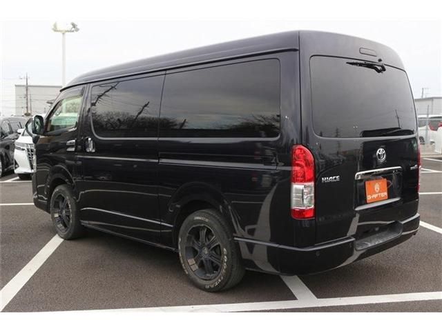 TOYOTA HIACE VAN 2WD 2021 Image 31