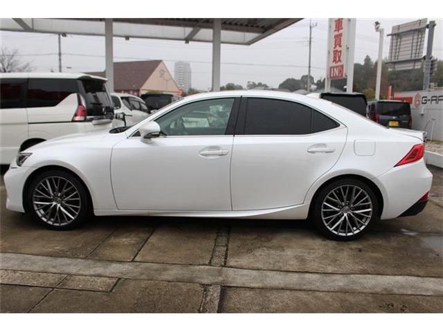 TOYOTA LEXUS IS200T 2016 Image 31