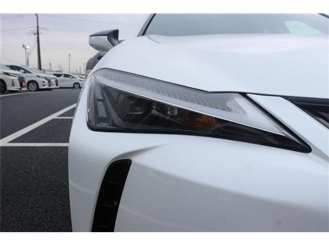 TOYOTA LEXUS UX250H 2023 Image 31