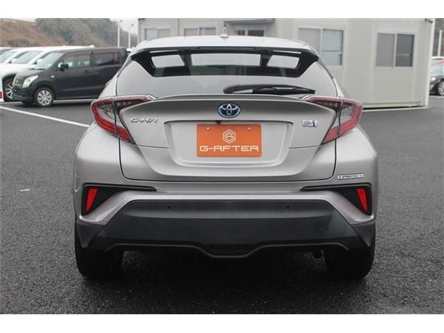 TOYOTA C-HR 2017 Image 31
