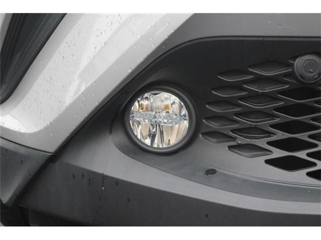 TOYOTA C-HR 2017 Image 31