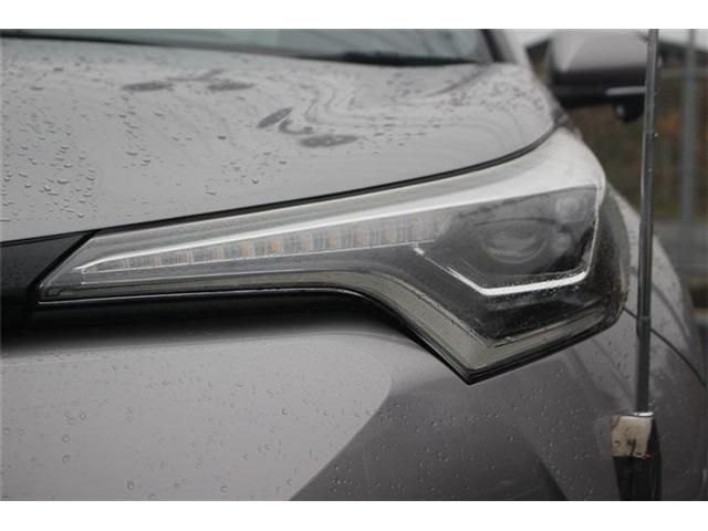 TOYOTA C-HR 2017 Image 31