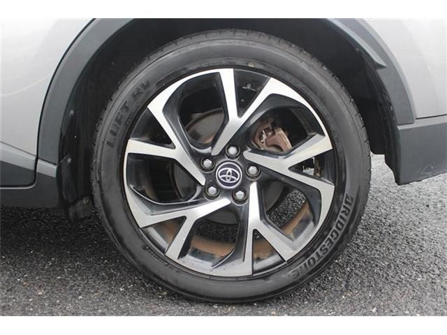 TOYOTA C-HR 2017 Image 31