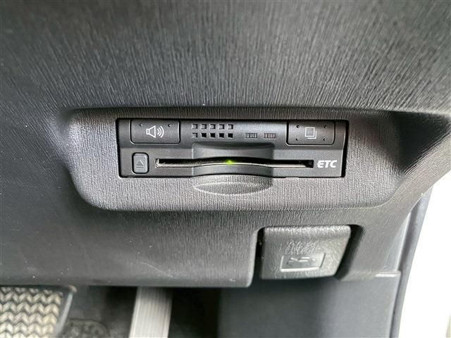 TOYOTA PRIUS 2012 Image 31