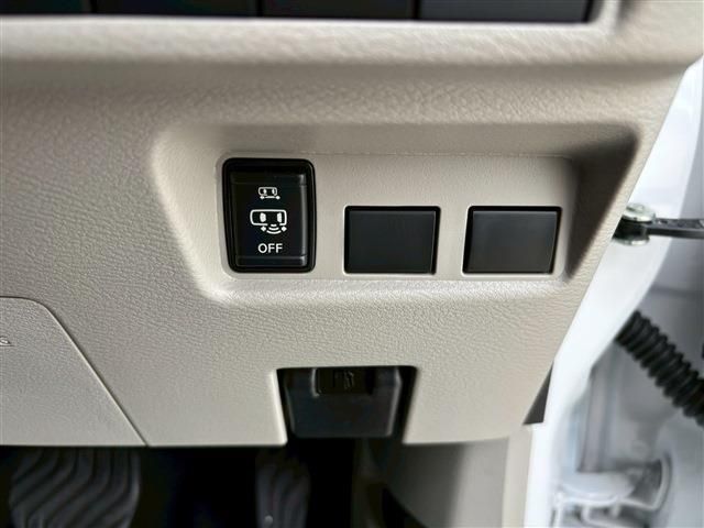 NISSAN ROOX 2024 Image 31