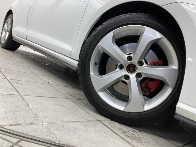 VOLKSWAGEN GOLF GTI 2017 Image 31