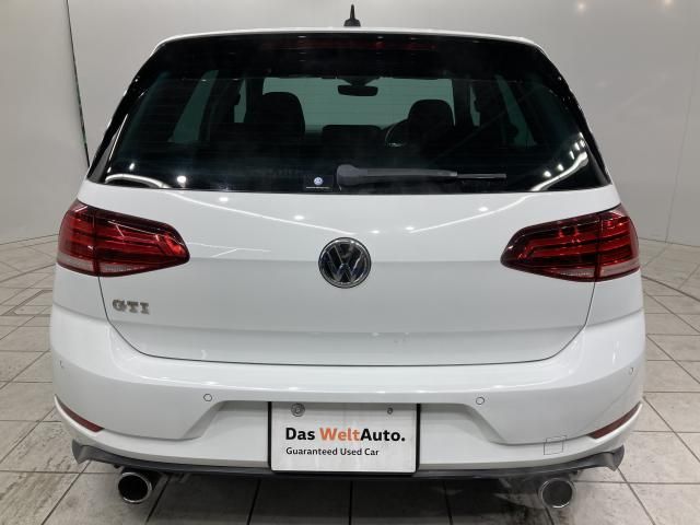 VOLKSWAGEN GOLF GTI 2017 Image 31