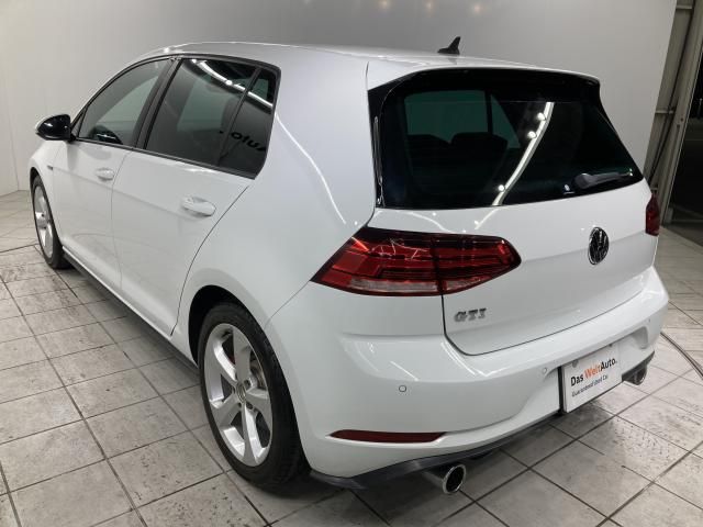 VOLKSWAGEN GOLF GTI 2017 Image 31