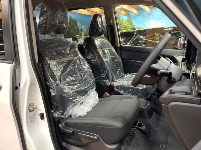 NISSAN SERENA  WG 2025 Image 31